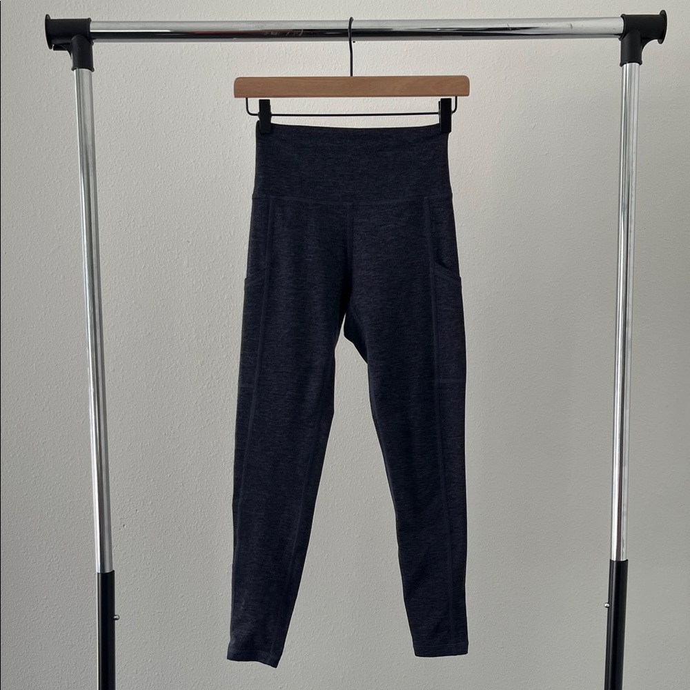 Navy Blue OFFLINE By Aerie The Hugger High Waisted Pocket Legging Size S Short